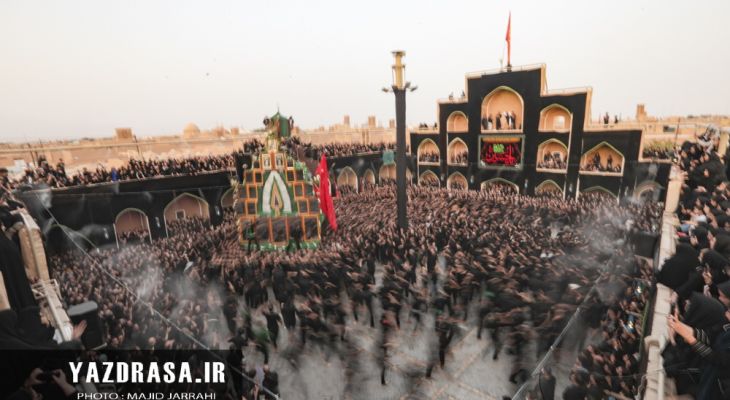 نقل‌گردانی‌ عصر عاشورا در حسینیه شاه ابوالقاسم یزد